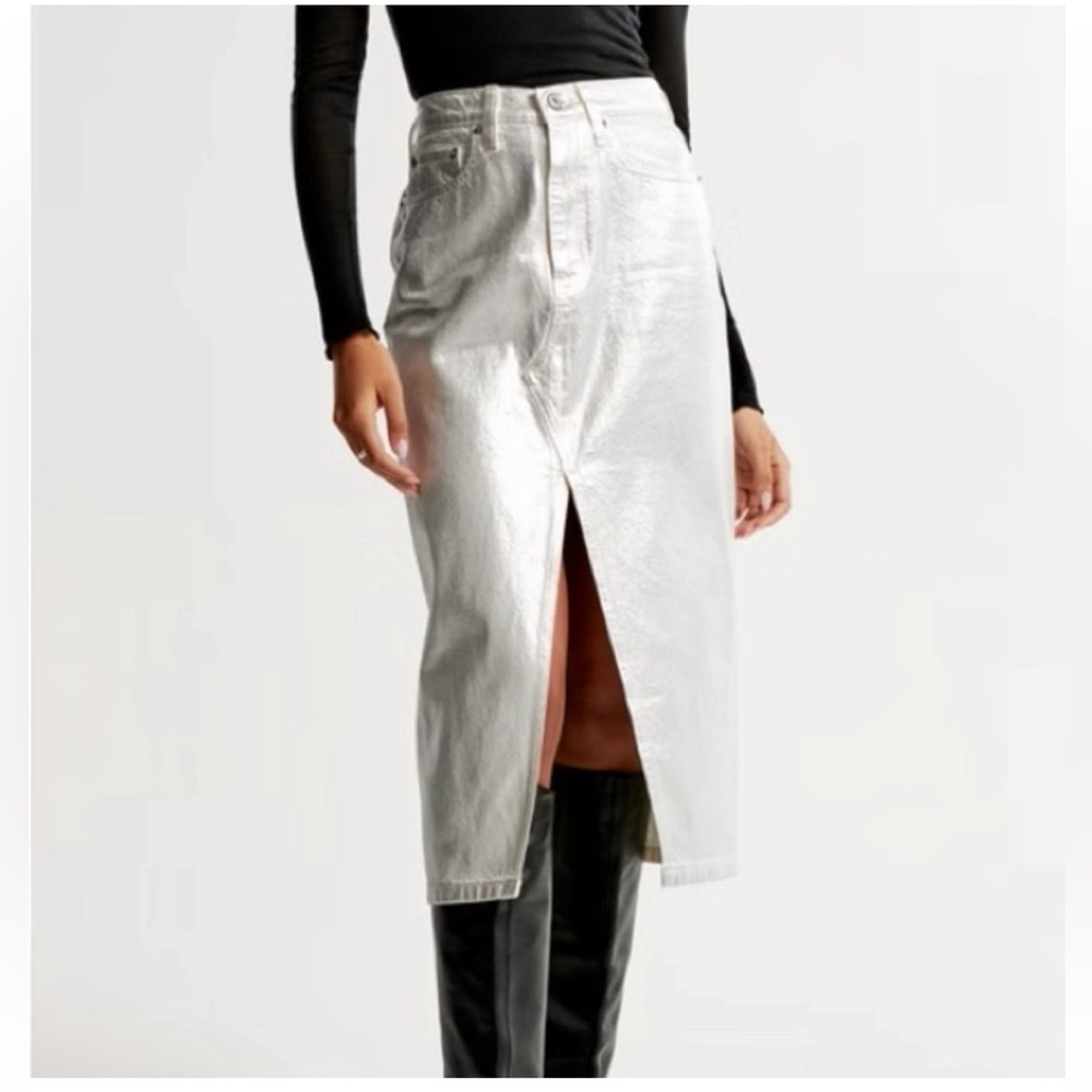 NWT Abercrombie & Fitch High Rise Silver coated Denim Midi Skirt Size 26 (2)